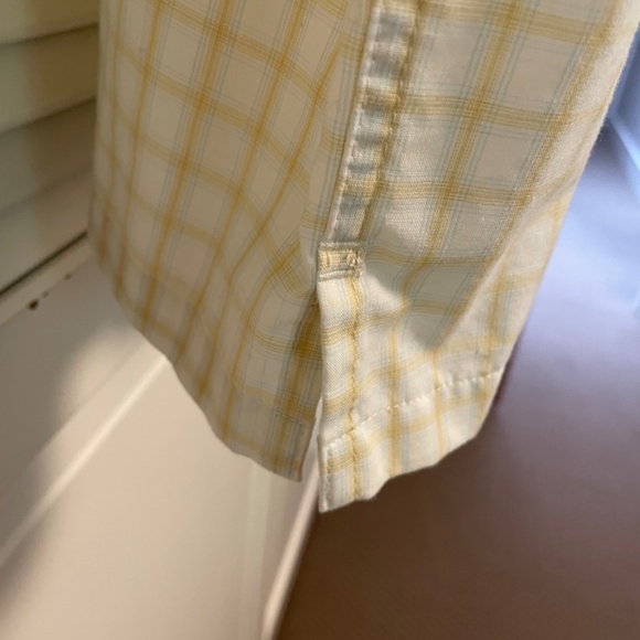 Men’s Patagonia Shirt | Short Sleeve - Picture 5 of 9